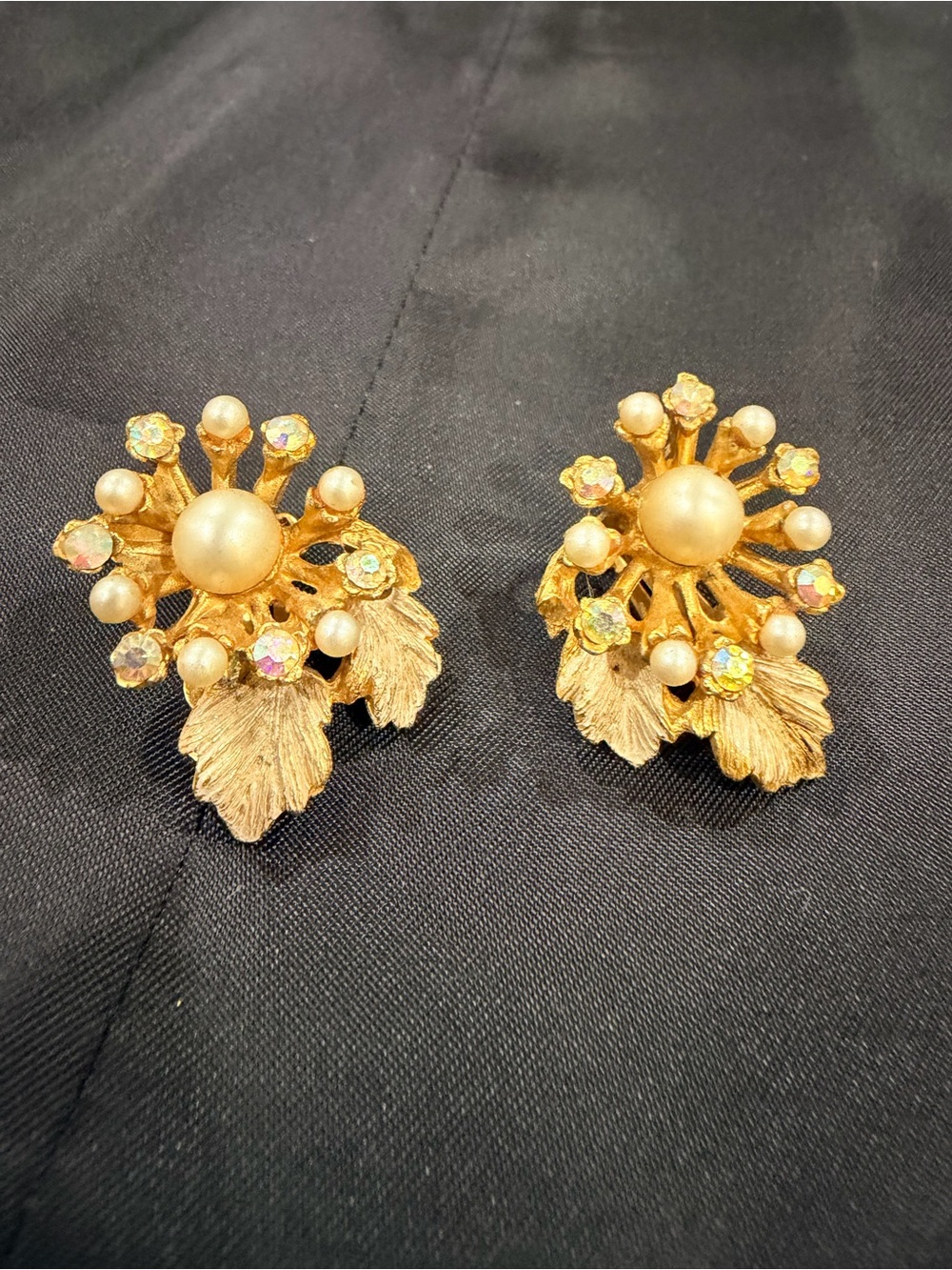 50's/60's B.S.K. Clip-On Earrings Classic Vintage Look!